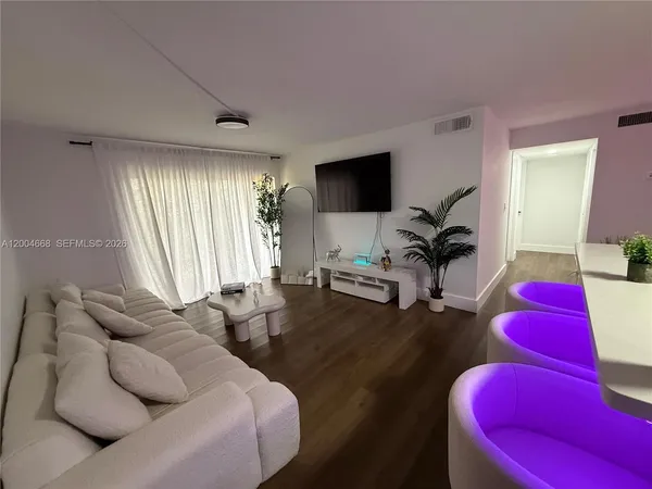 $2,500 | 7155 Northwest 179th Street, Unit 107, Hialeah, FL 33015