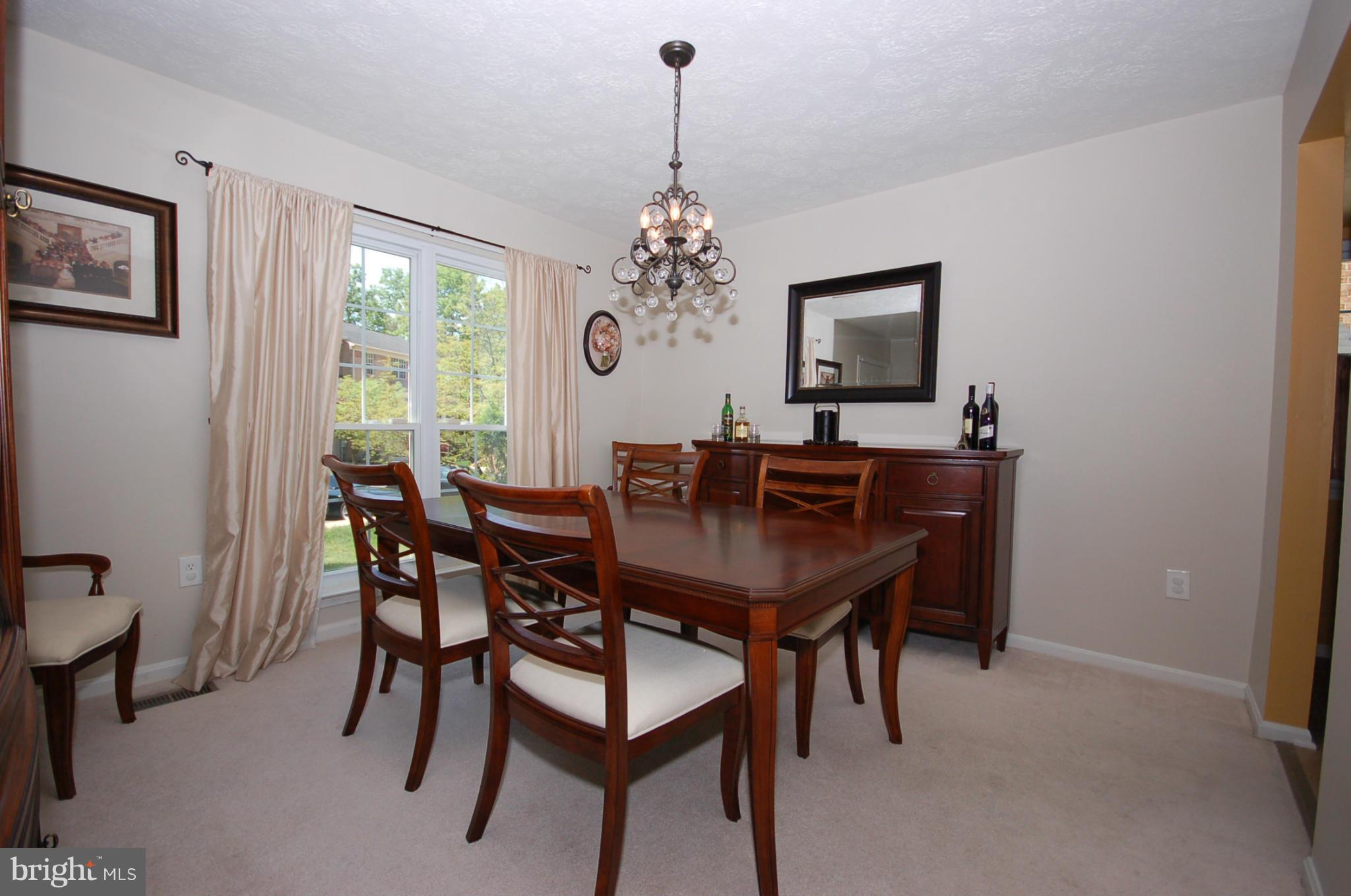 11429 Encore Drive Silver Spring, MD 20901 - Photo 8 of 21 Dining Room