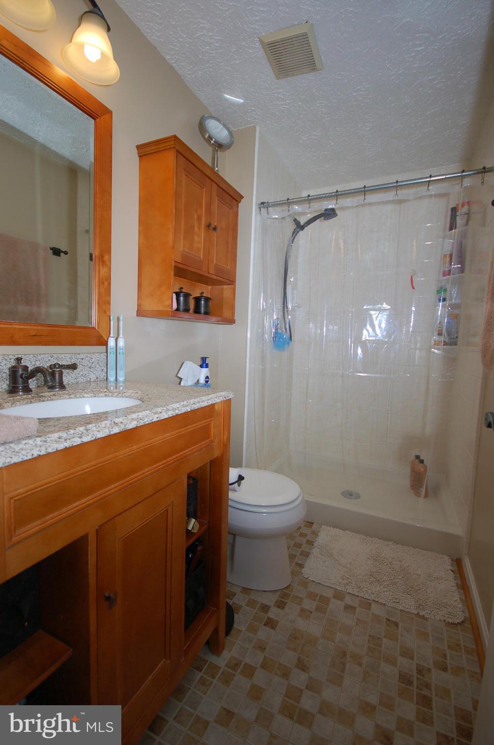 11429 Encore Drive Silver Spring, MD 20901 - Photo 10 of 21 Bath (Master)