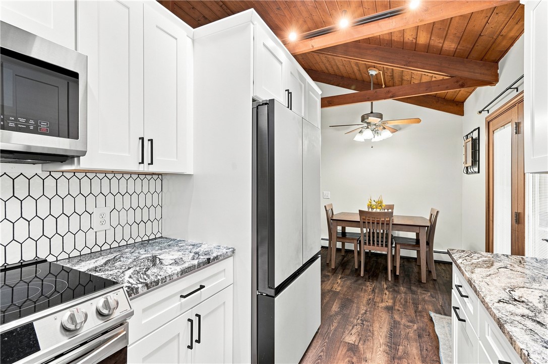 8 Sky View Road North Smithfield, RI 02896 - Photo 7 of 36 Gallery Image 7