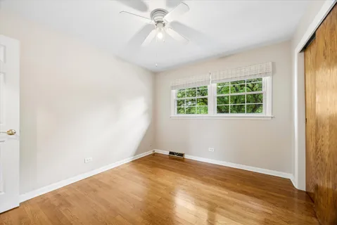 $575,000 | 919 East Ironwood Drive, Mount Prospect, IL 60056