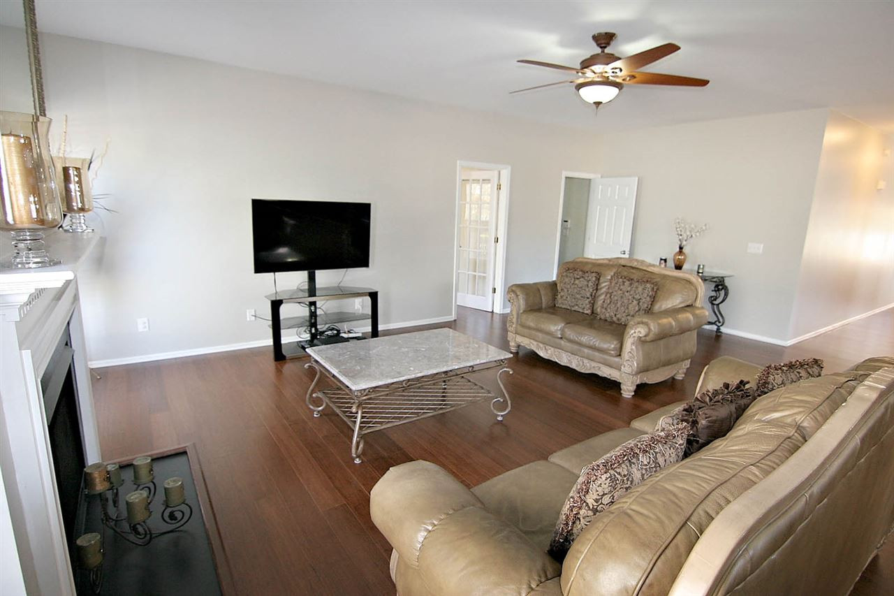 10703 Friendly Neighbor Lane Raleigh, NC 27614 - Photo 10 of 25 Family Room