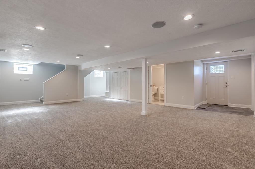 5547 Glass Road Pittsburgh, PA 15205 - Photo 20 of 25 Gallery Image 20
