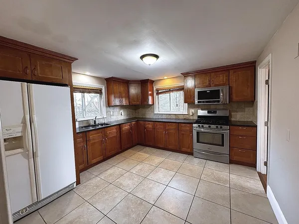 $2,700 | 12 Bigelow Street, Unit 2, Quincy, MA 02169