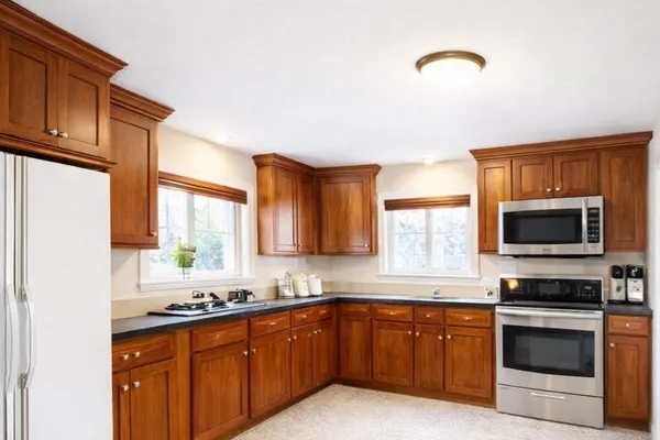 $2,700 | 12 Bigelow Street, Unit 2, Quincy, MA 02169