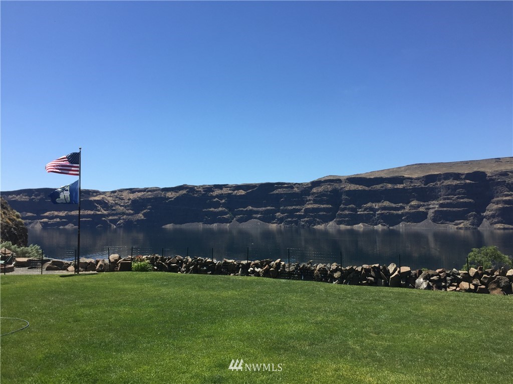 1352 Sunland Road Quincy, WA 98848 - Photo 1 of 1 Gallery Image 1