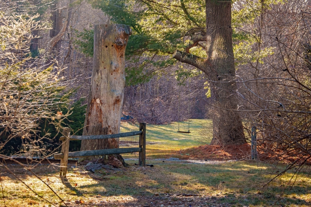 184 Hart Street Beverly, MA 01915 - Photo 13 of 19