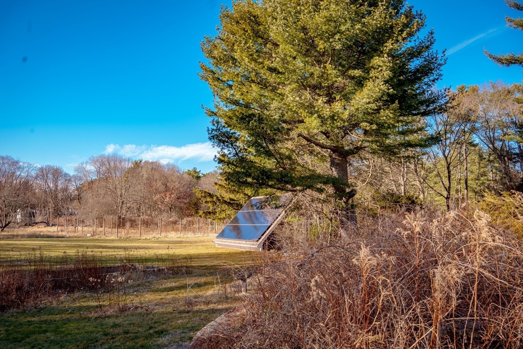 184 Hart Street Beverly, MA 01915 - Photo 10 of 19