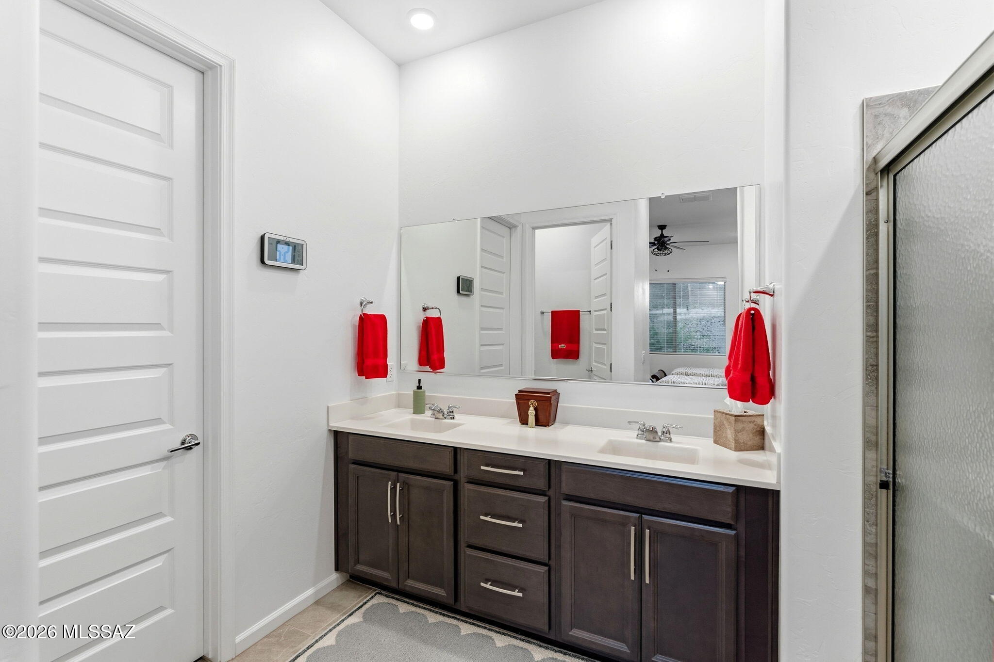17629 South Ridgerunner Drive Vail, AZ 85641 - Photo 19 of 36 Double sink vanity!