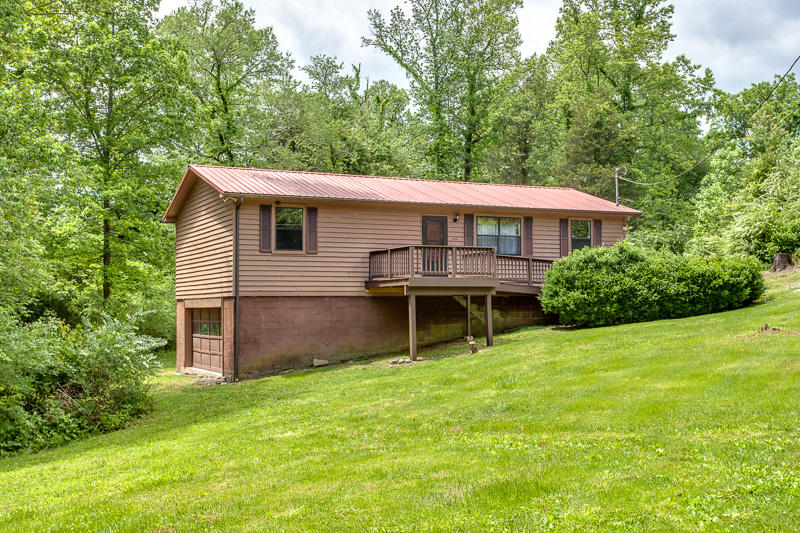 214 Dyllis Road Harriman, TN 37748 - Photo 1 of 35 214 Dyllis Rd