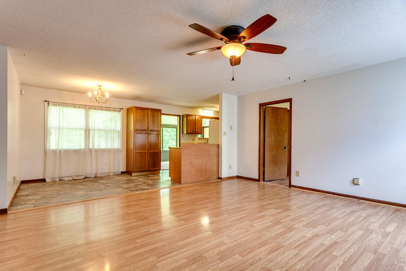 214 Dyllis Road Harriman, TN 37748 - Photo 8 of 35 Living Room to Dining/Kitchen