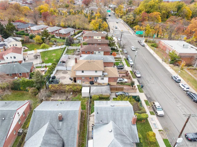 $1,520,000 | 208-22 26th Avenue | Bayside