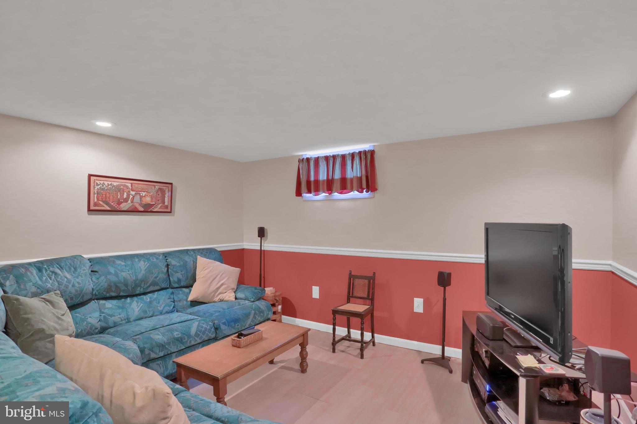 110 Whitney Road Lancaster, PA 17603 - Photo 25 of 31 Gallery Image 25