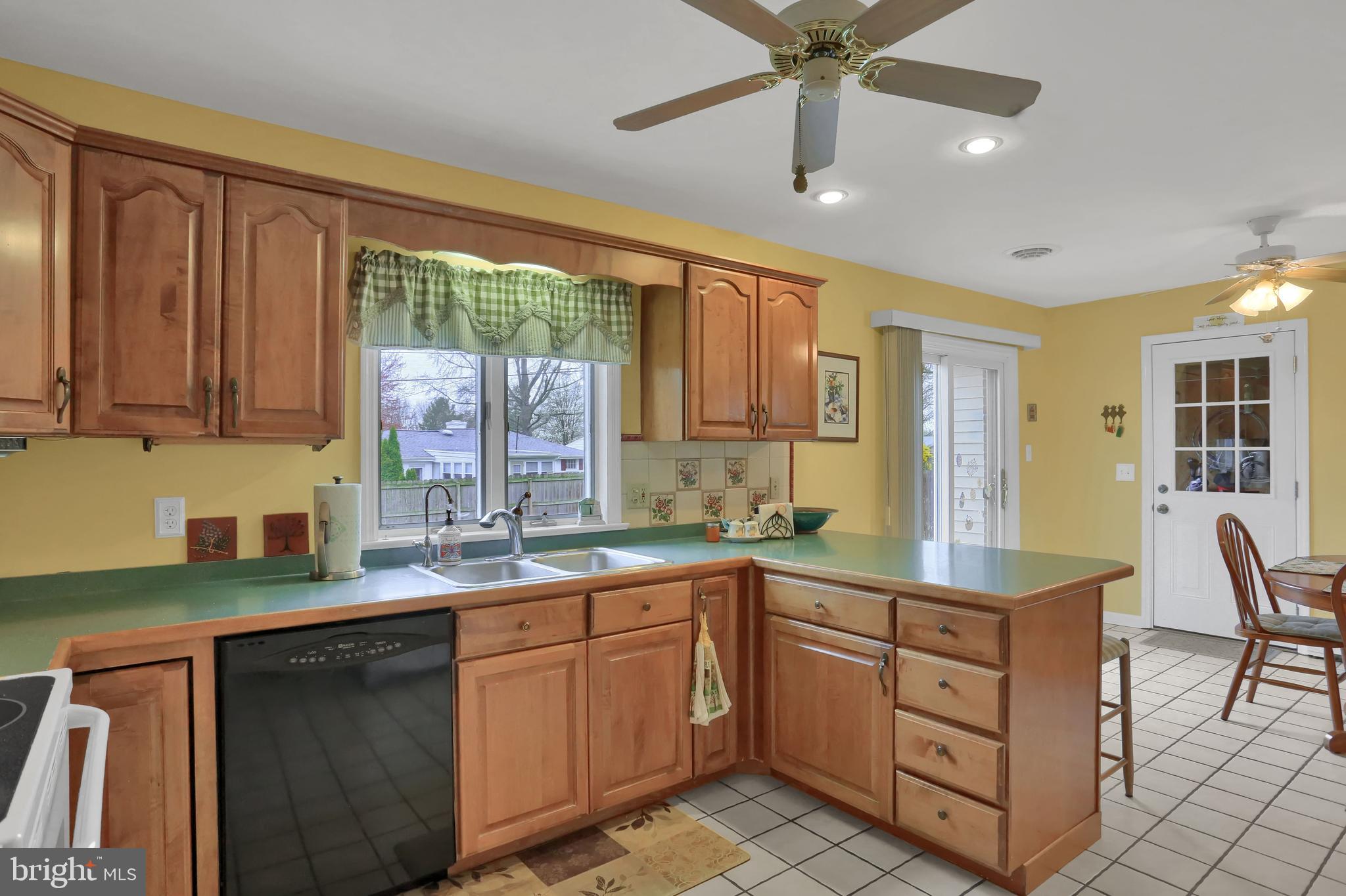 110 Whitney Road Lancaster, PA 17603 - Photo 29 of 31 Gallery Image 29