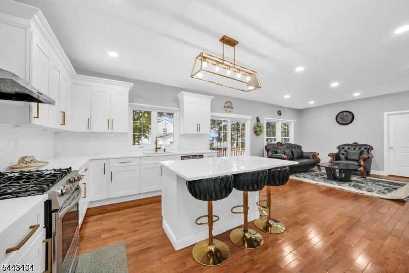 767 Hemlock Road Union, NJ 07083 - Photo 6 of 29