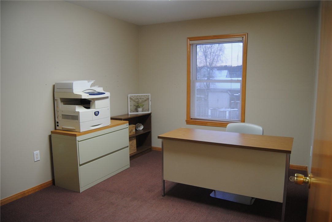 99 Hospital Street Ridgway, PA 15853 - Photo 25 of 38 Desk, File, Printer with Toner Included