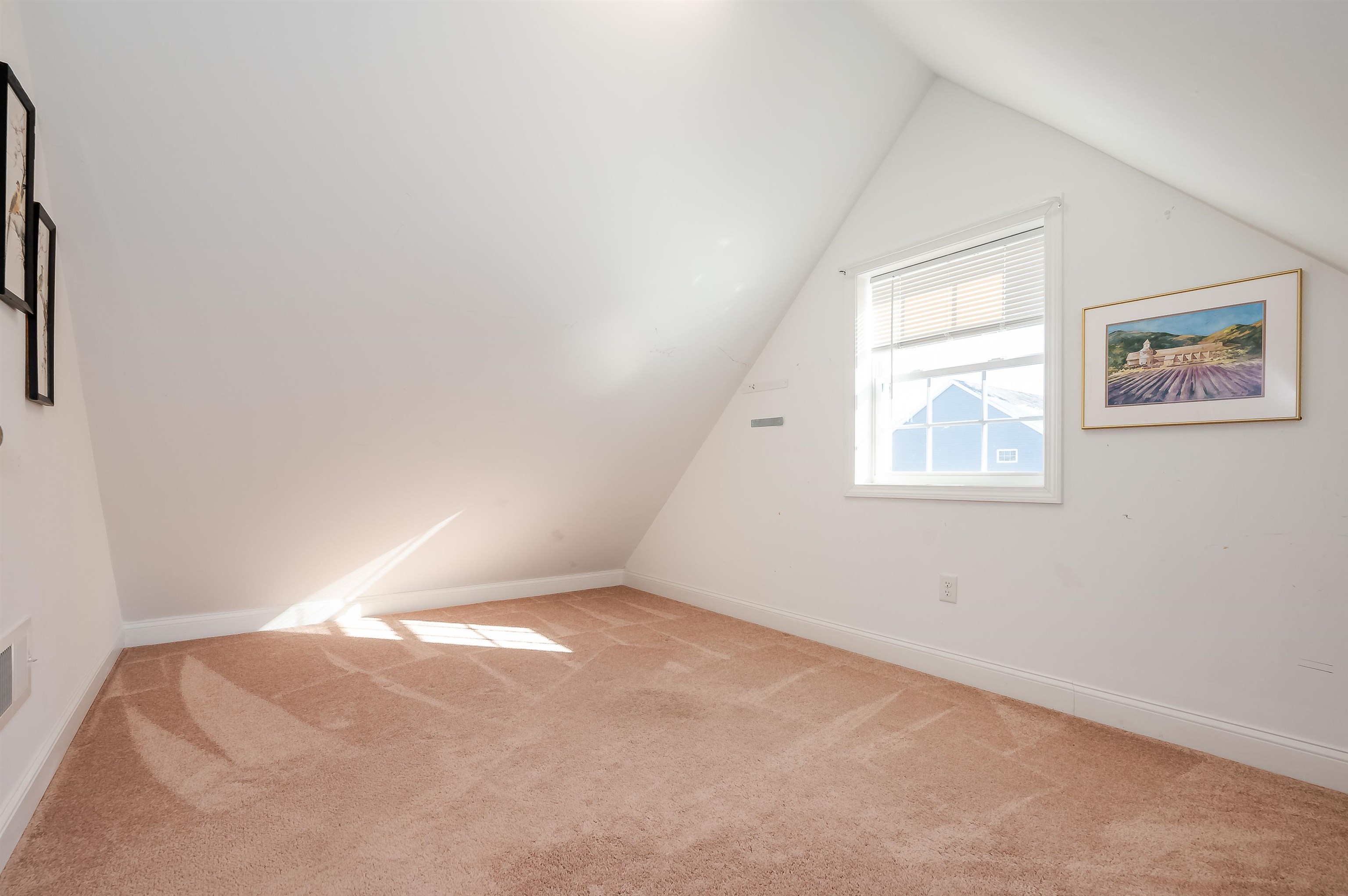 46 Constitution Way Rochester, NH 03867 - Photo 15 of 37