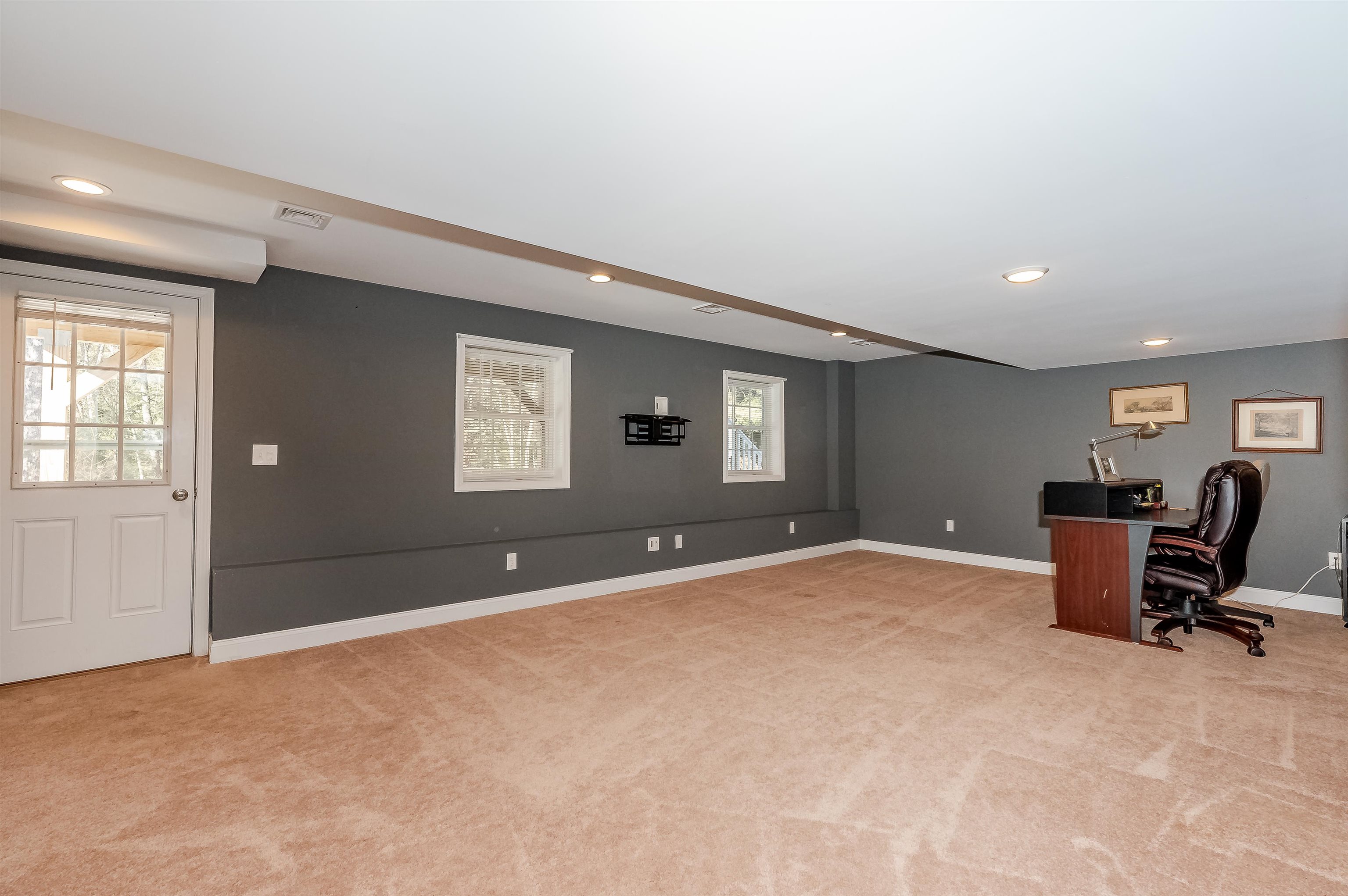 46 Constitution Way Rochester, NH 03867 - Photo 25 of 37
