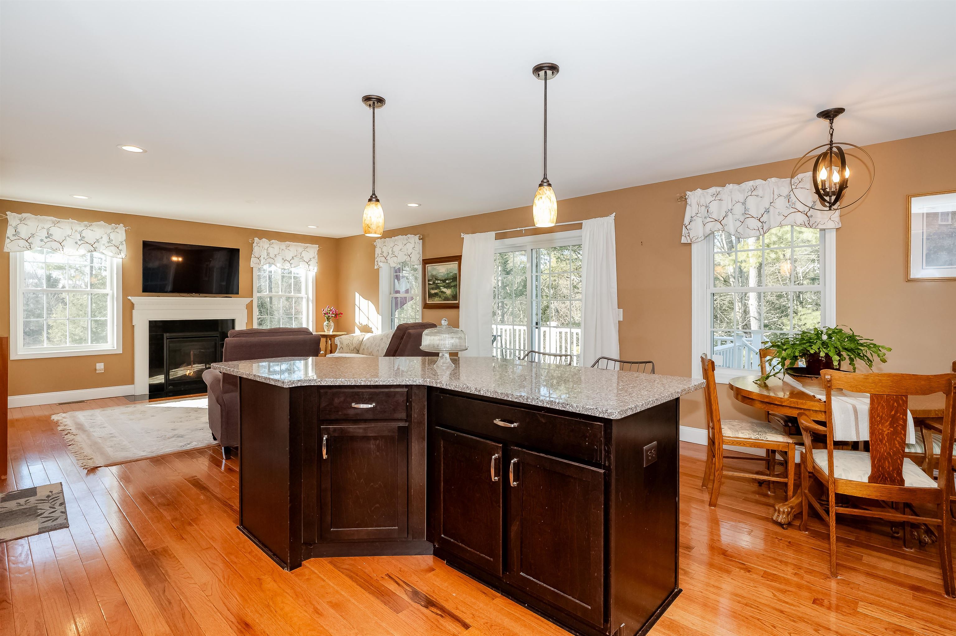 46 Constitution Way Rochester, NH 03867 - Photo 33 of 37