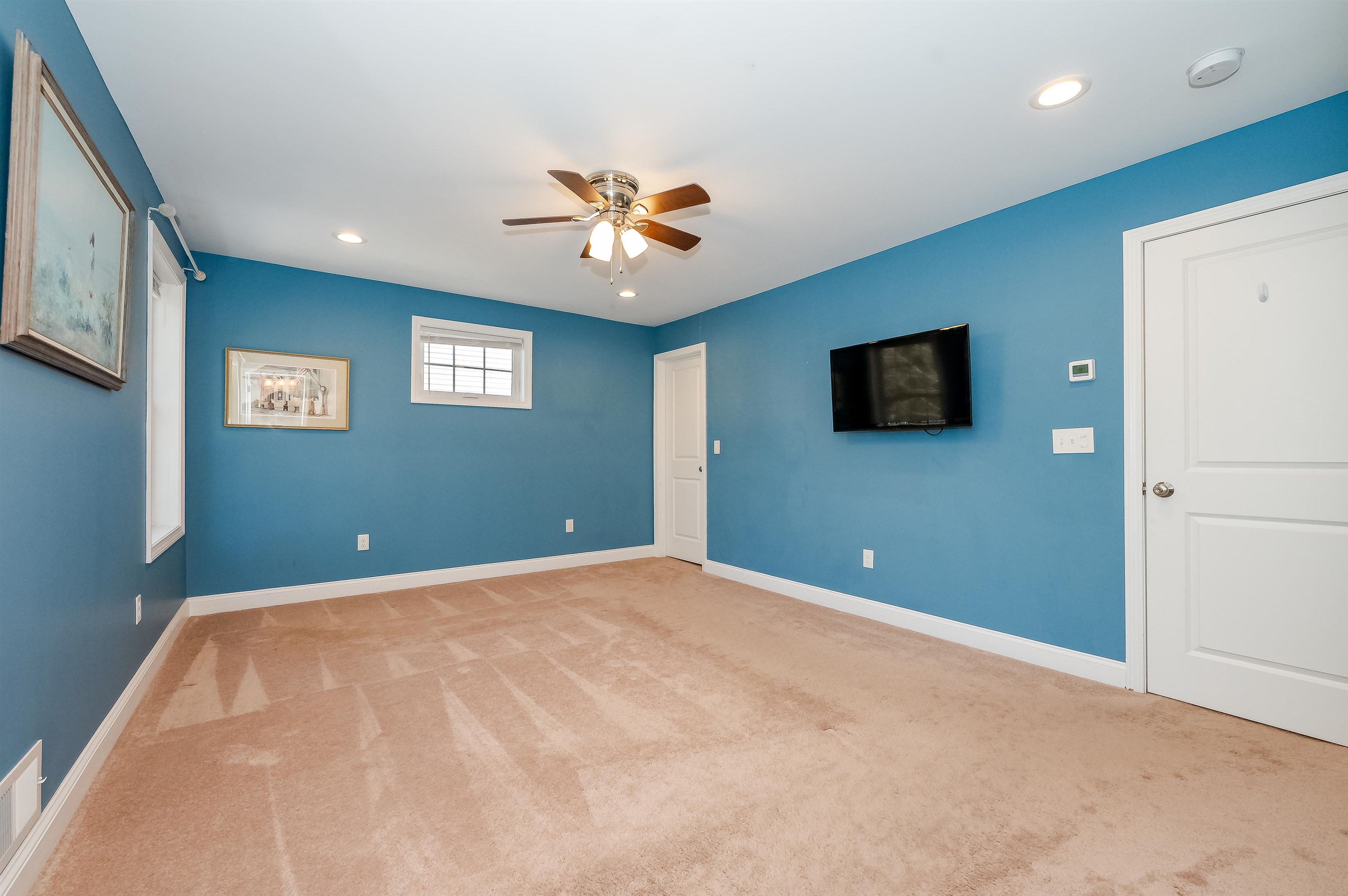 46 Constitution Way Rochester, NH 03867 - Photo 6 of 37