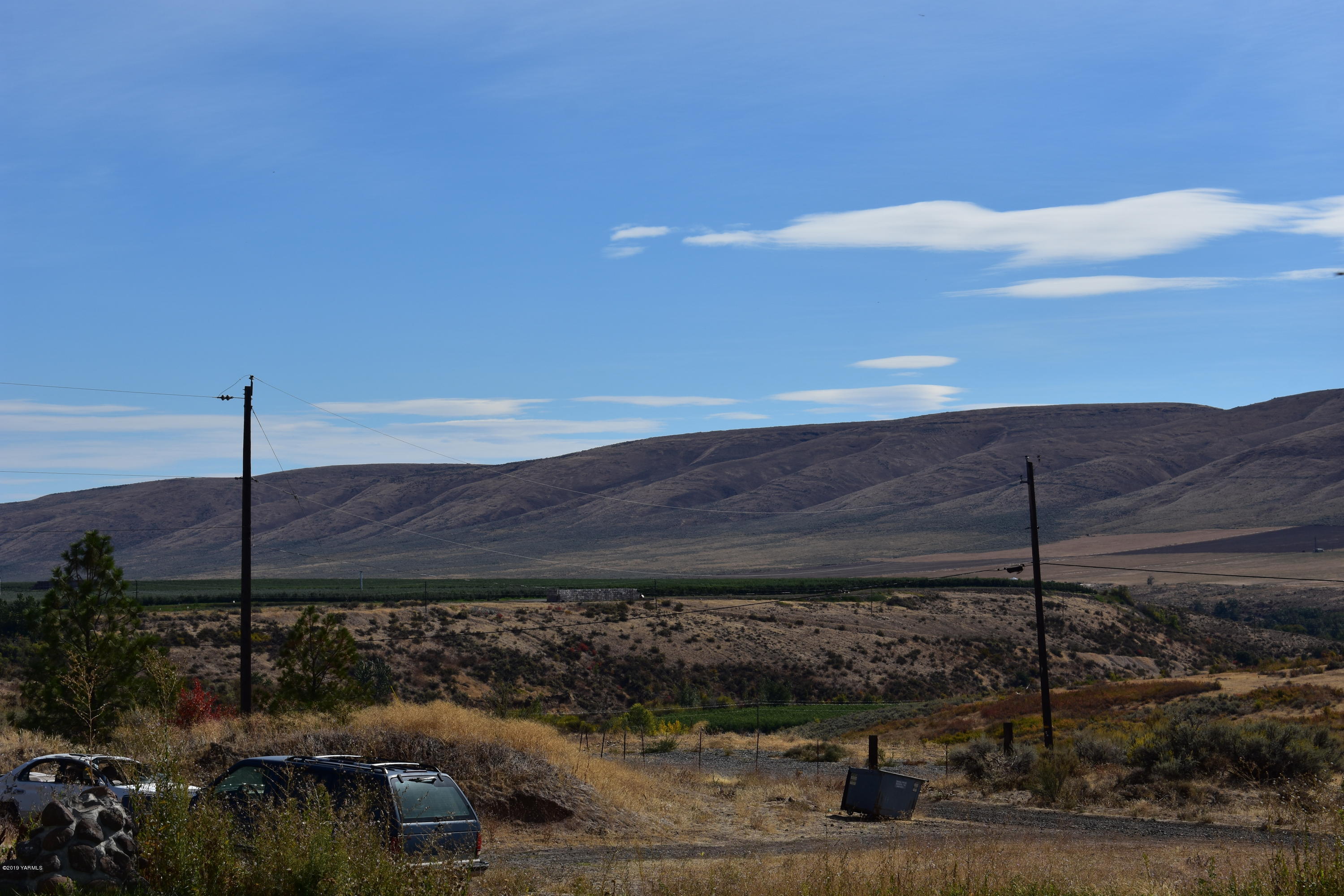 131 Mini Pines Road Yakima, WA 98903 - Photo 21 of 27 a view of a backyard