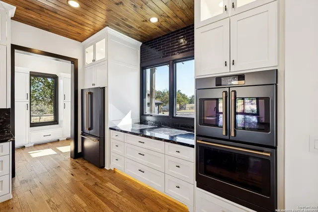 $2,350,000 | 159 Inspiration, Fredericksburg, TX 78624