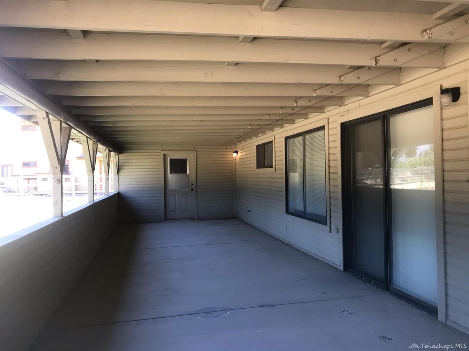 29521 Fawn Way Tehachapi, CA 93561 - Photo 2 of 14 Gallery Image 2