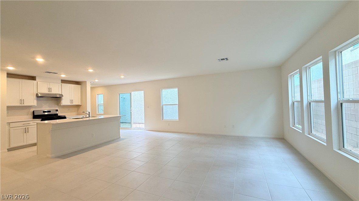 9249 Innot Avenue Las Vegas, NV 89148 - Photo 8 of 29