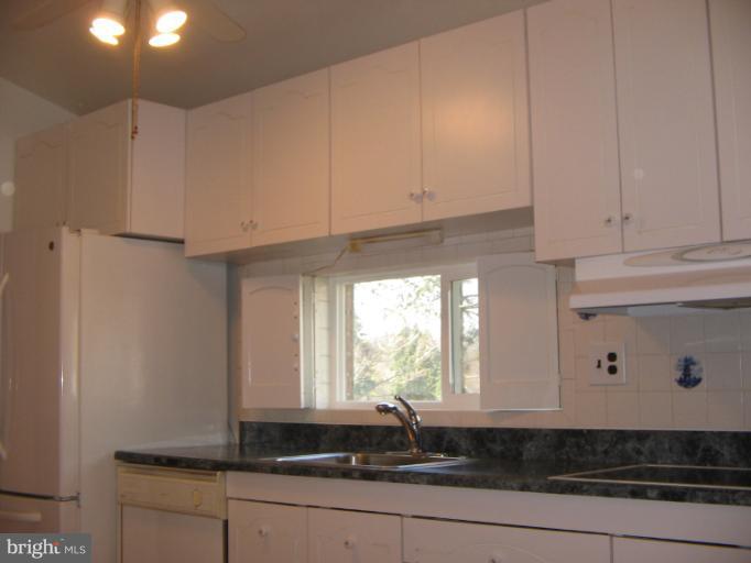 7510 Prince George Road Pikesville, MD 21208 - Photo 8 of 18 Kitchen