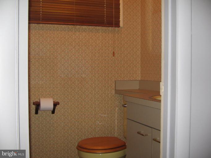 7510 Prince George Road Pikesville, MD 21208 - Photo 10 of 18 Bath