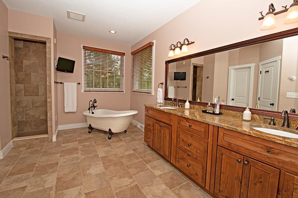 227 Valley Road Eighty Four, PA 15330 - Photo 12 of 25