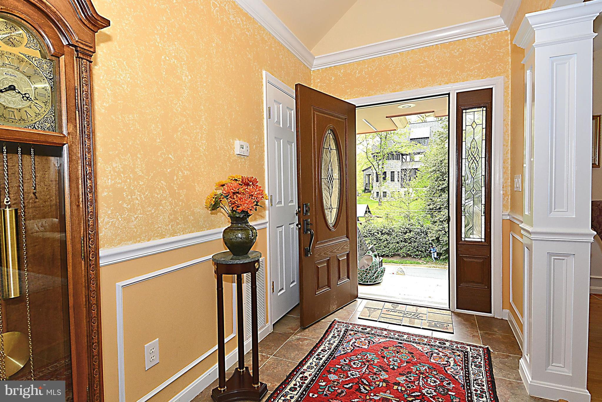 5910 Woodley Road McLean, VA 22101 - Photo 2 of 30 Foyer