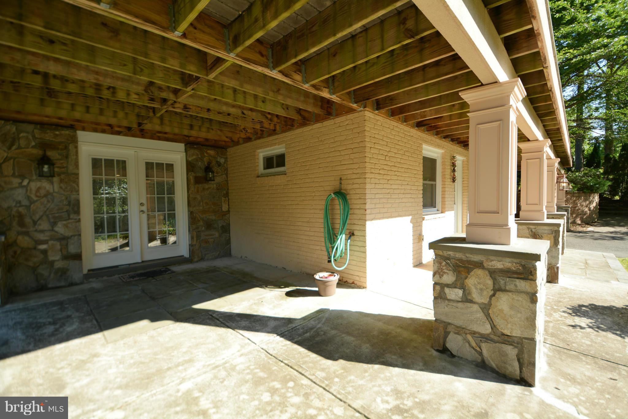 5910 Woodley Road McLean, VA 22101 - Photo 23 of 30 Exterior (Rear)