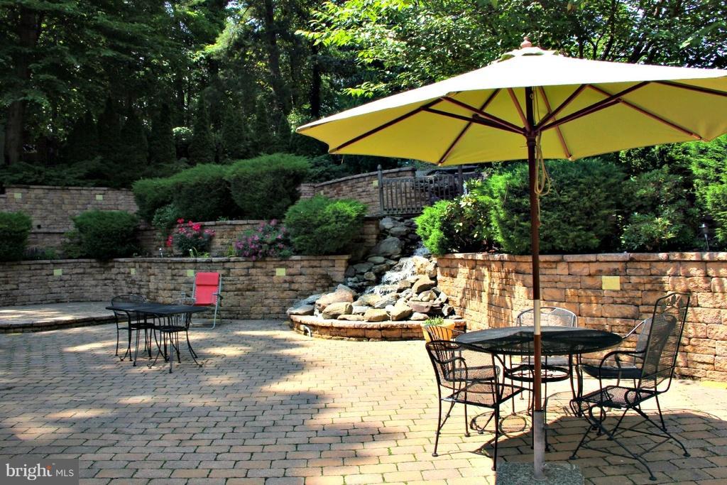 5910 Woodley Road McLean, VA 22101 - Photo 27 of 30 Exterior (Rear)