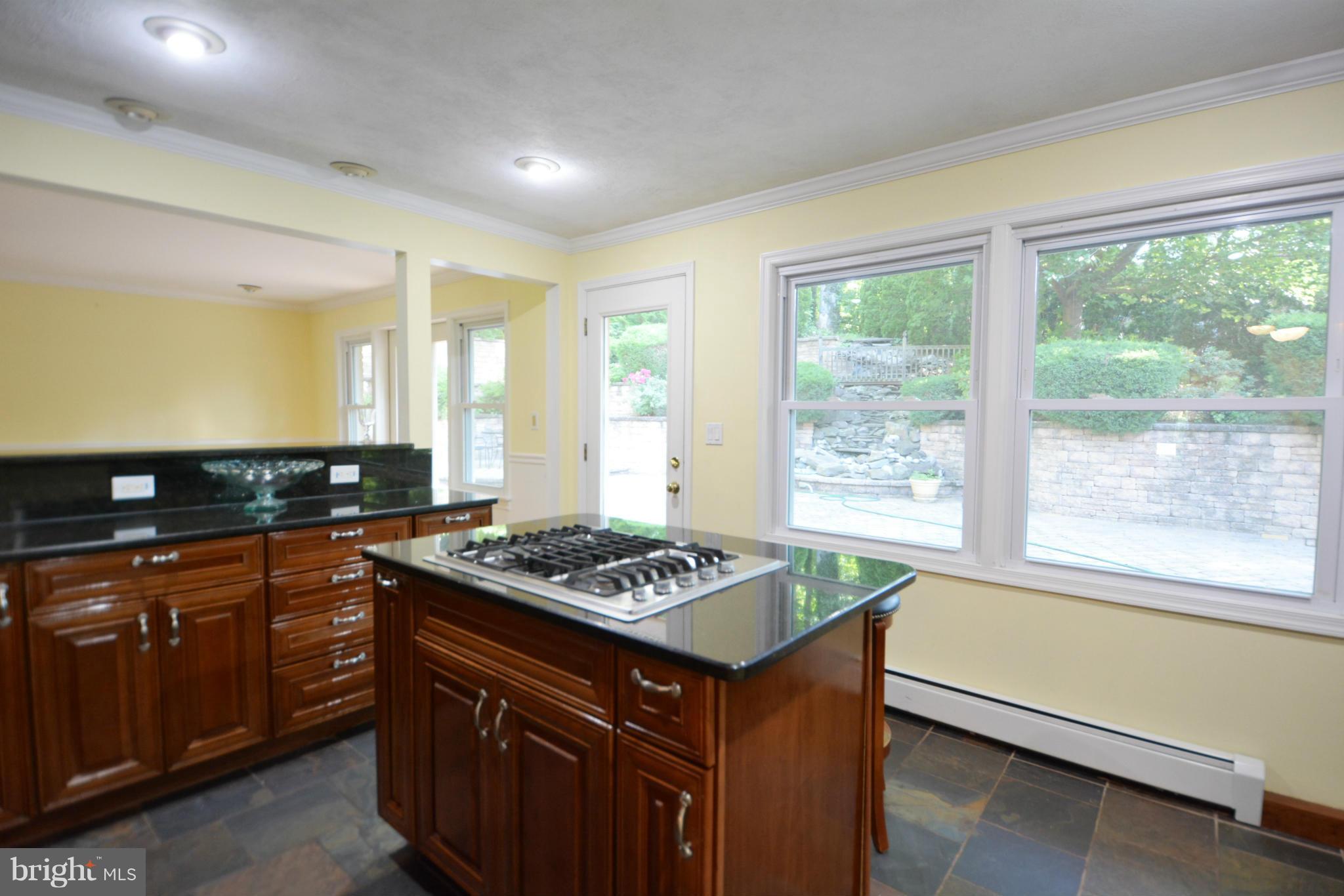 5910 Woodley Road McLean, VA 22101 - Photo 9 of 30 Kitchen