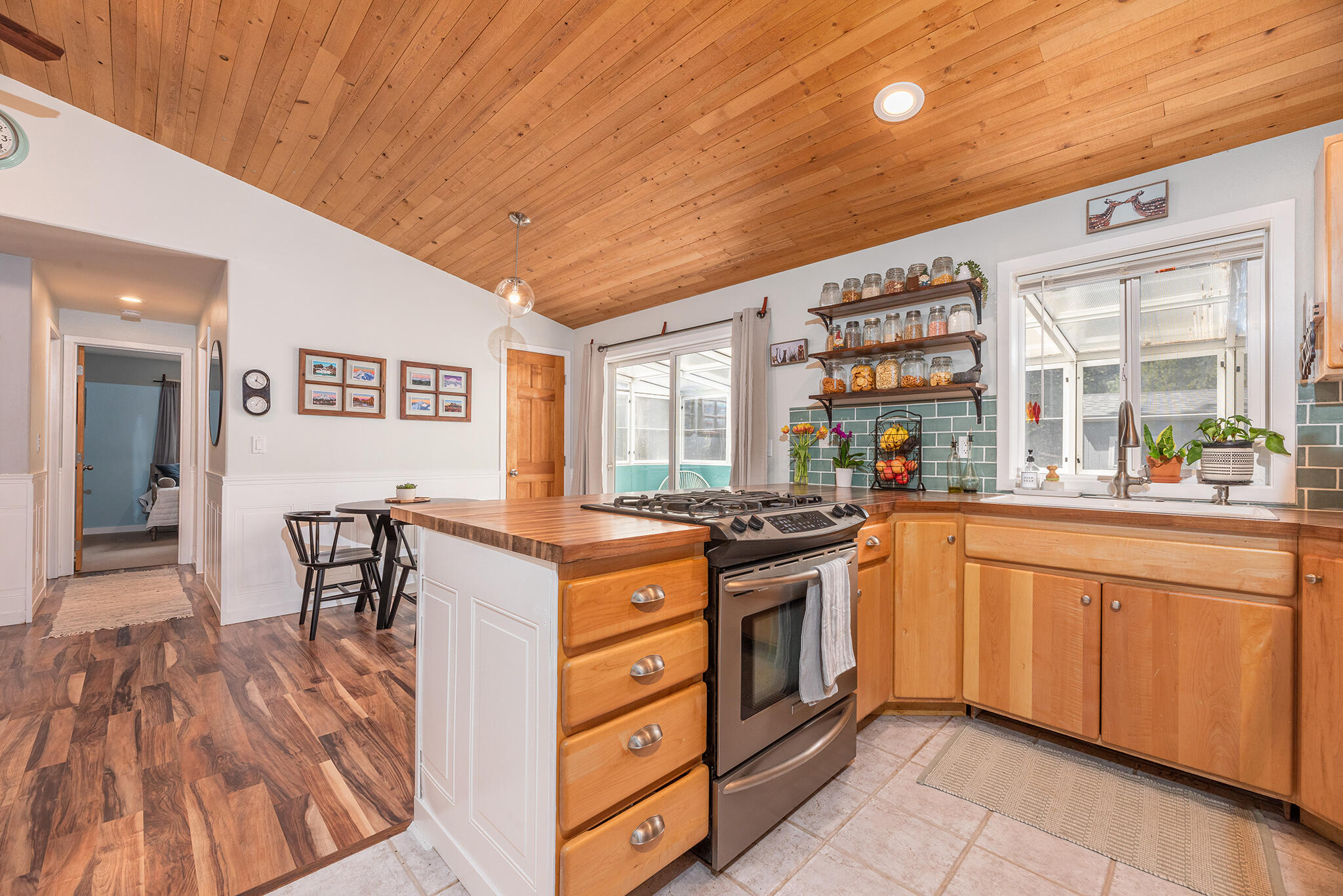 16915 Indio Road Bend, OR 97707 - Photo 10 of 43 16915IndioRd-19