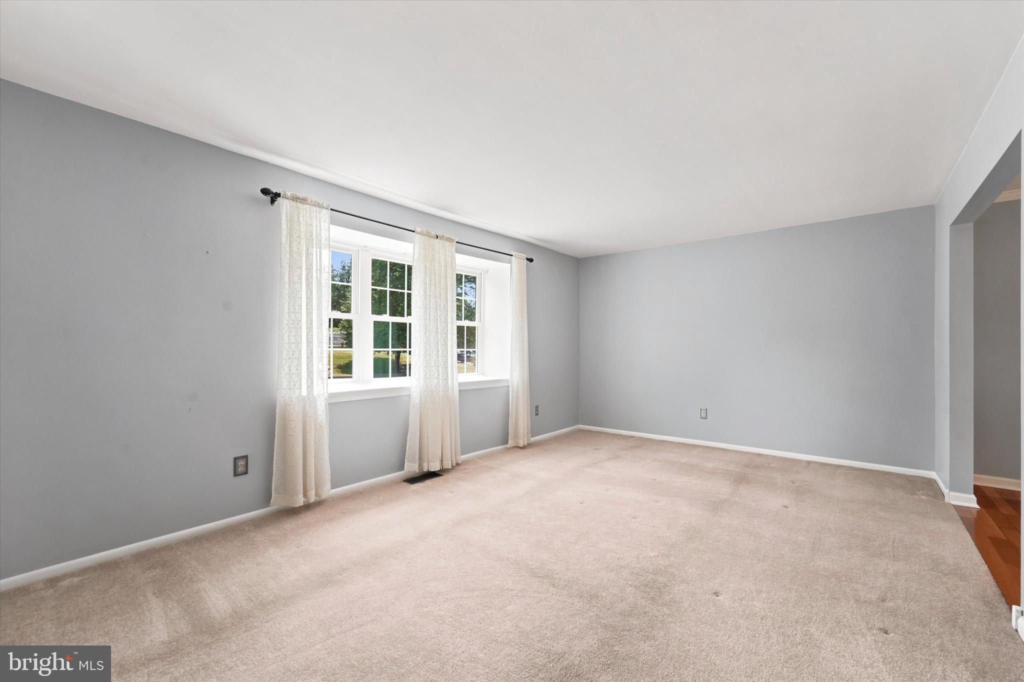 1928 Appaloosa Road Warrington, PA 18976 - Photo 11 of 39