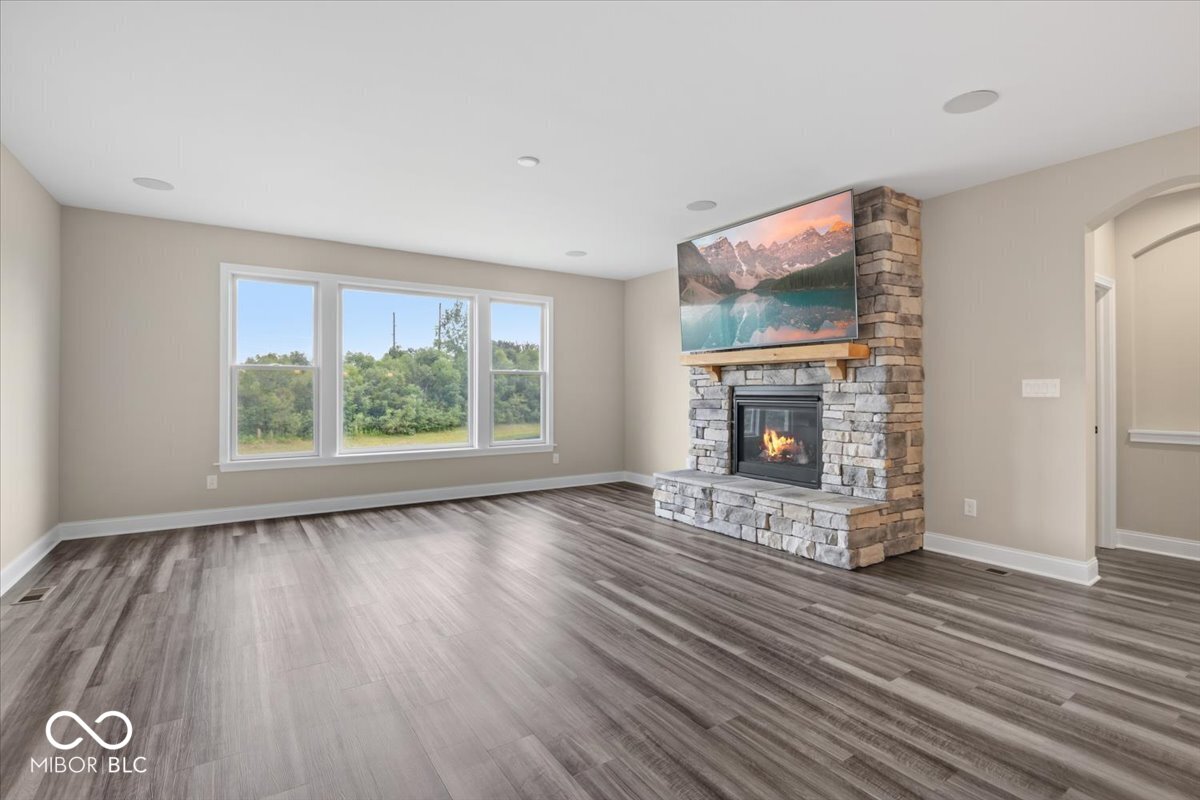 12205 Hidden Point Ct. Fishers, IN 46037 - Photo 15 of 50