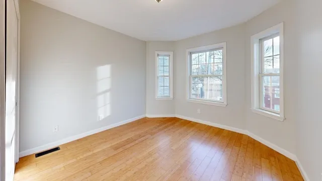 $4,500 | 40 Everett Street, Unit 40, Boston, MA 02128