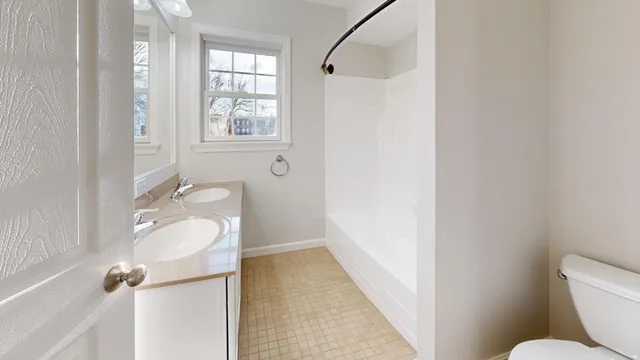 $4,500 | 40 Everett Street, Unit 40, Boston, MA 02128