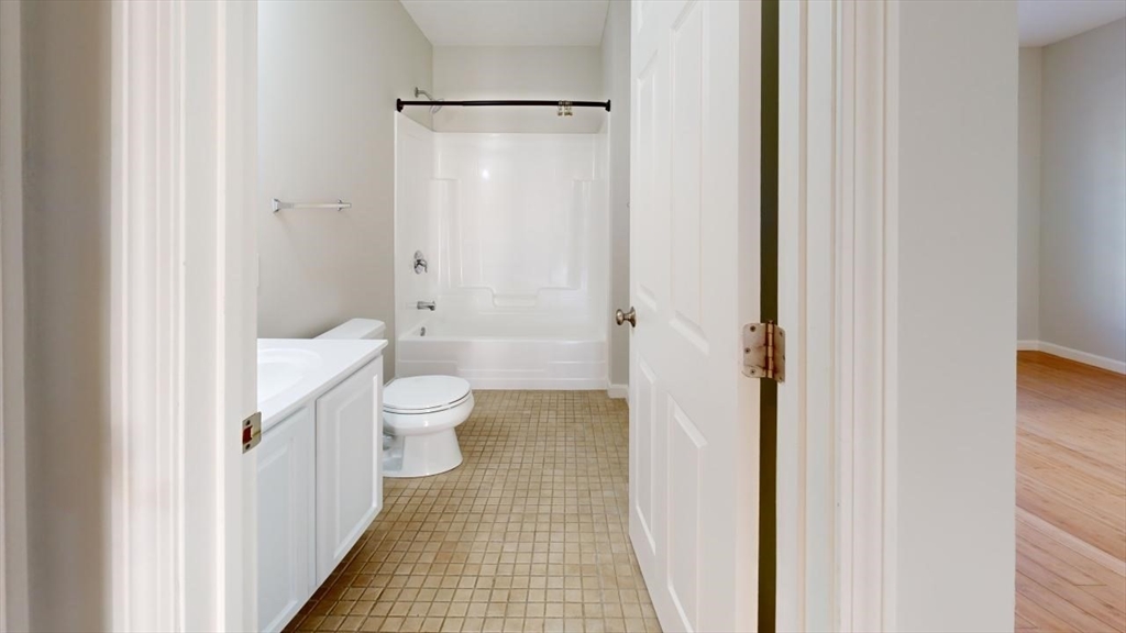 40 Everett Street, Unit 40 Boston, MA 02128 - Photo 15 of 25