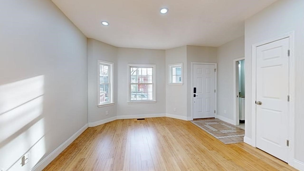 40 Everett Street, Unit 40 Boston, MA 02128 - Photo 2 of 25