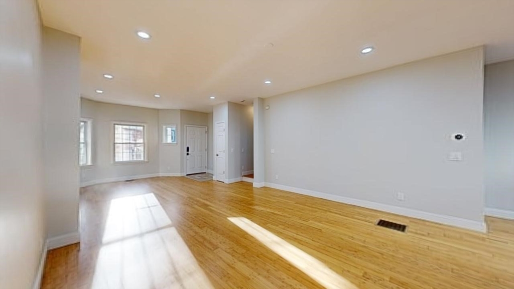 40 Everett Street, Unit 40 Boston, MA 02128 - Photo 4 of 25