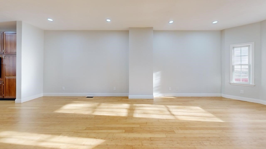 40 Everett Street, Unit 40 Boston, MA 02128 - Photo 5 of 25