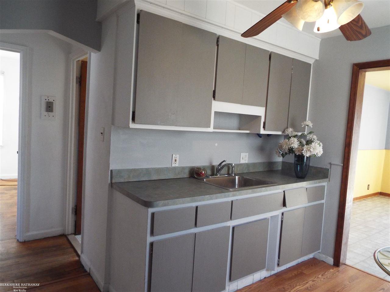 21759 Normandy Avenue Eastpointe, MI 48021 - Photo 15 of 33