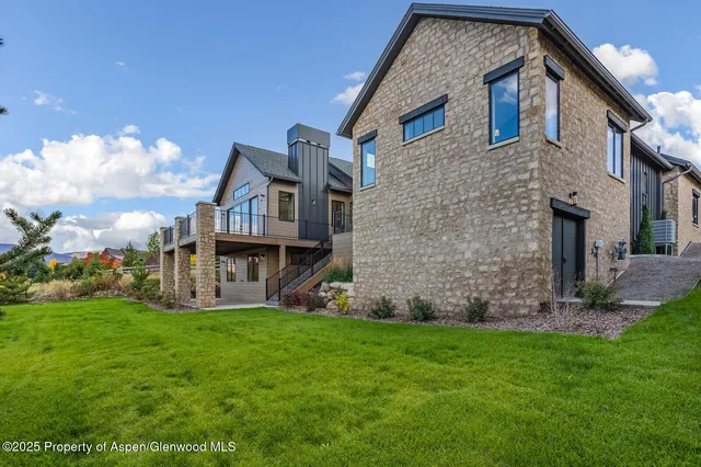 $3,700,000 | 112 Bowles Drive, Carbondale, CO 81623