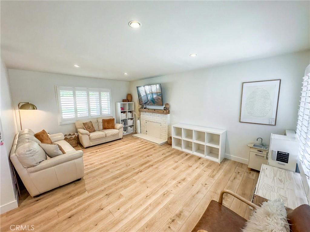 3906 Yellowstone Circle Chino, CA 91710 - Photo 5 of 35