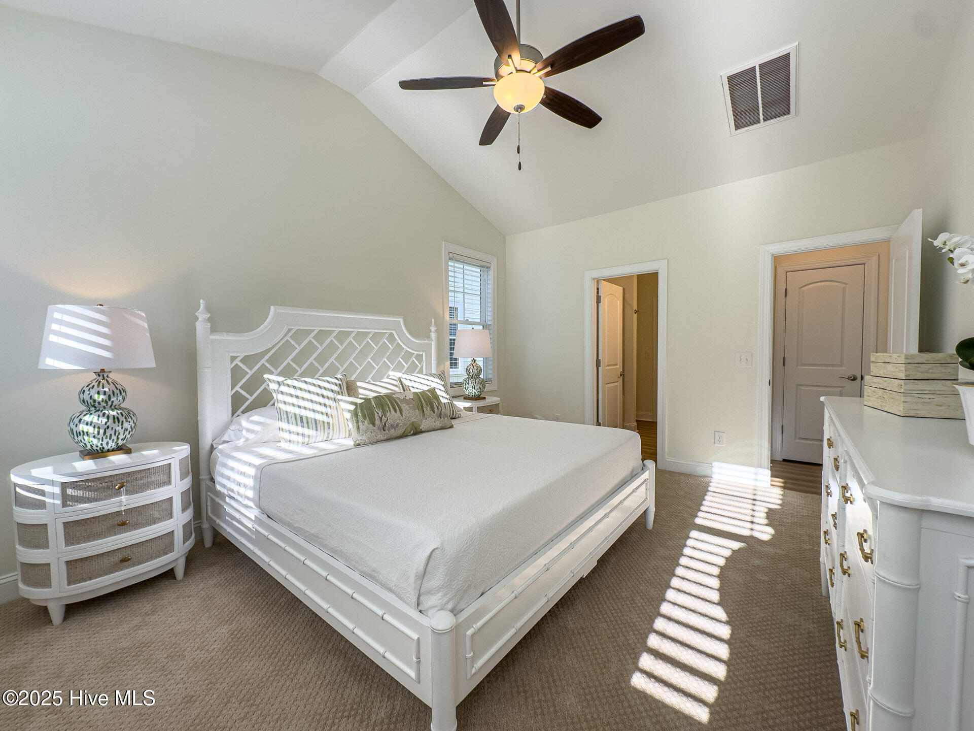 150 Freedom Park Road Beaufort, NC 28516 - Photo 9 of 32 Primary Bedroom