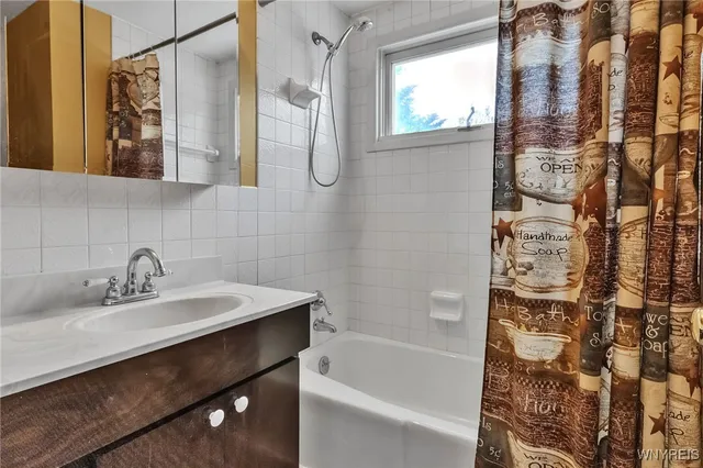 $265,000 | 173 Utica Street, Tonawanda, NY 14150