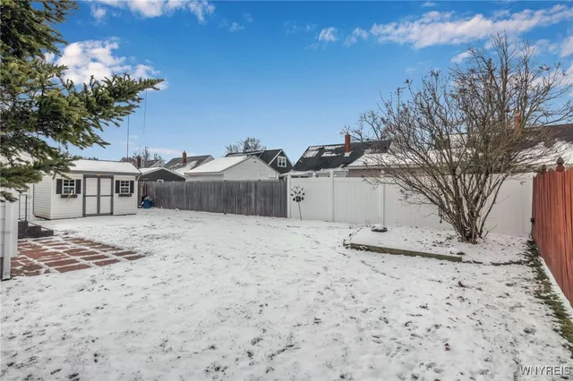 $265,000 | 173 Utica Street, Tonawanda, NY 14150